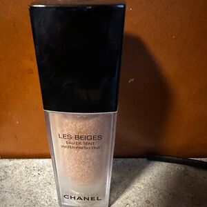 Chanel foundation Les Beiges water tint
